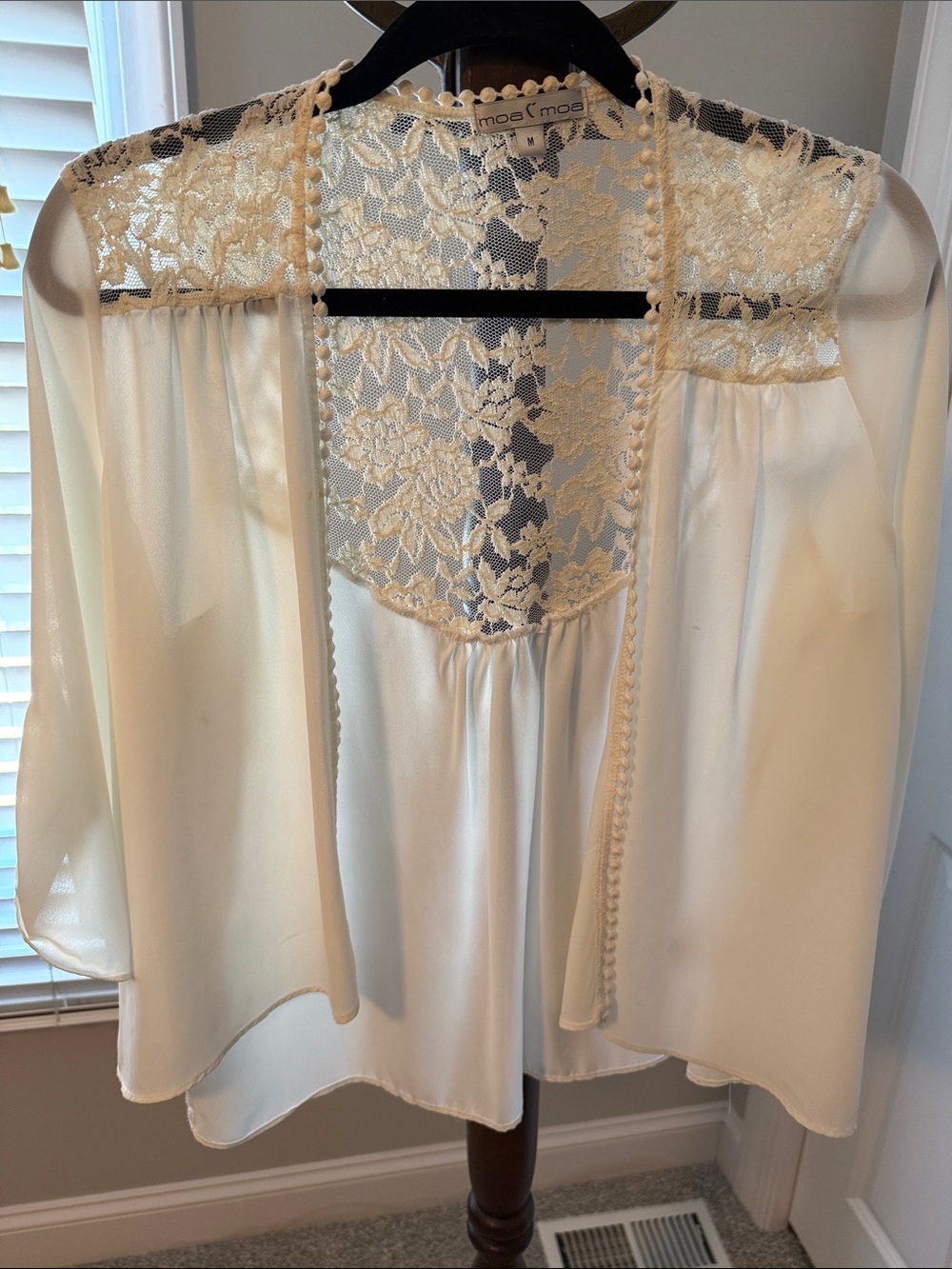 Moa Moa ivory crochet lace boho top - size medium